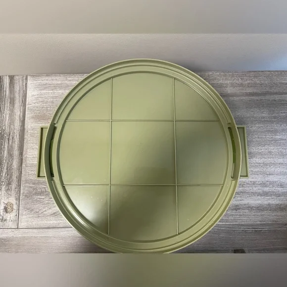 Vintage Cake Carrier with Daisy Design similar to Tupperware MCM - Picture 4 of 8